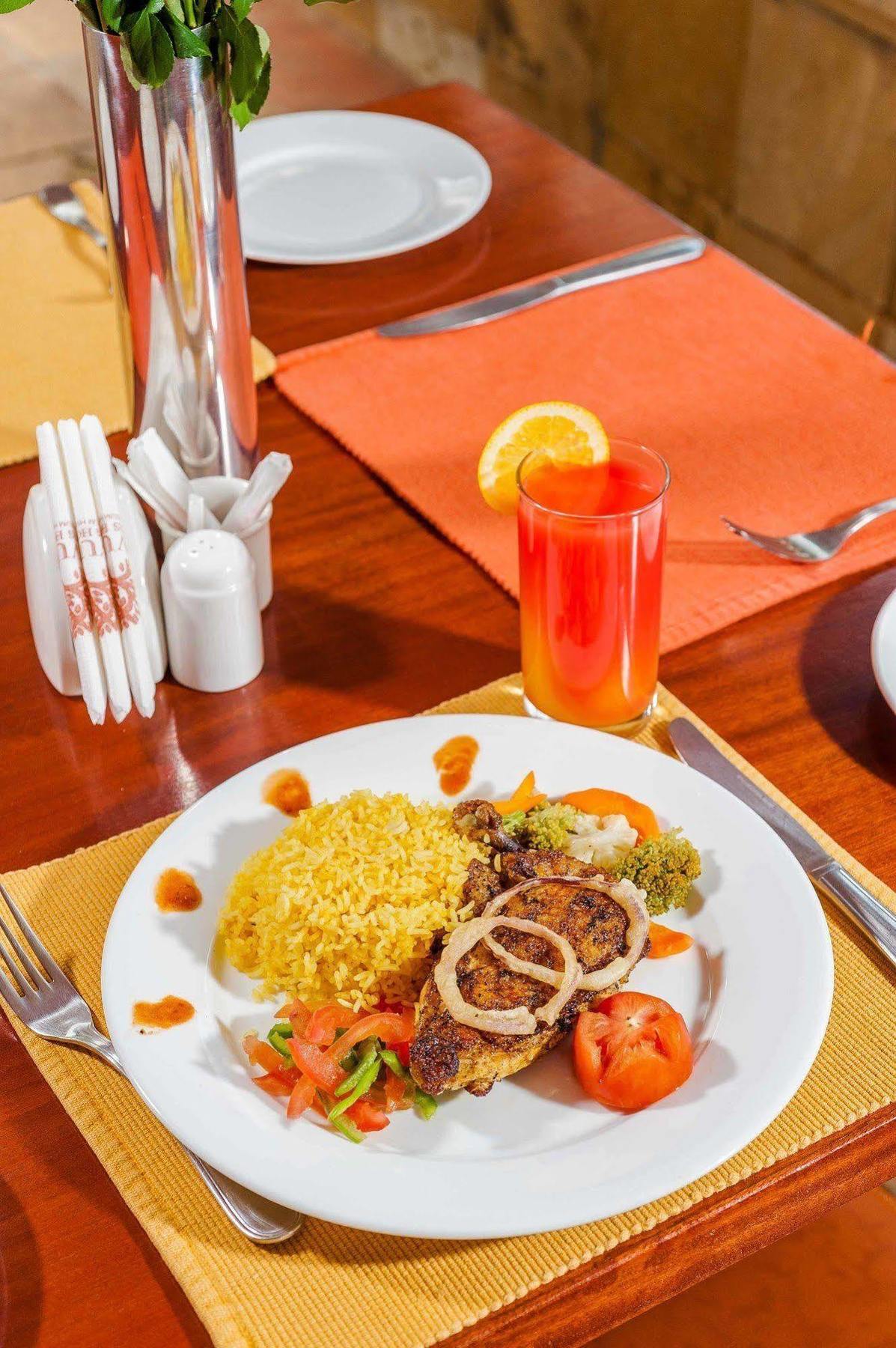 Mvuli Suites Nairobi Ngoại thất bức ảnh
