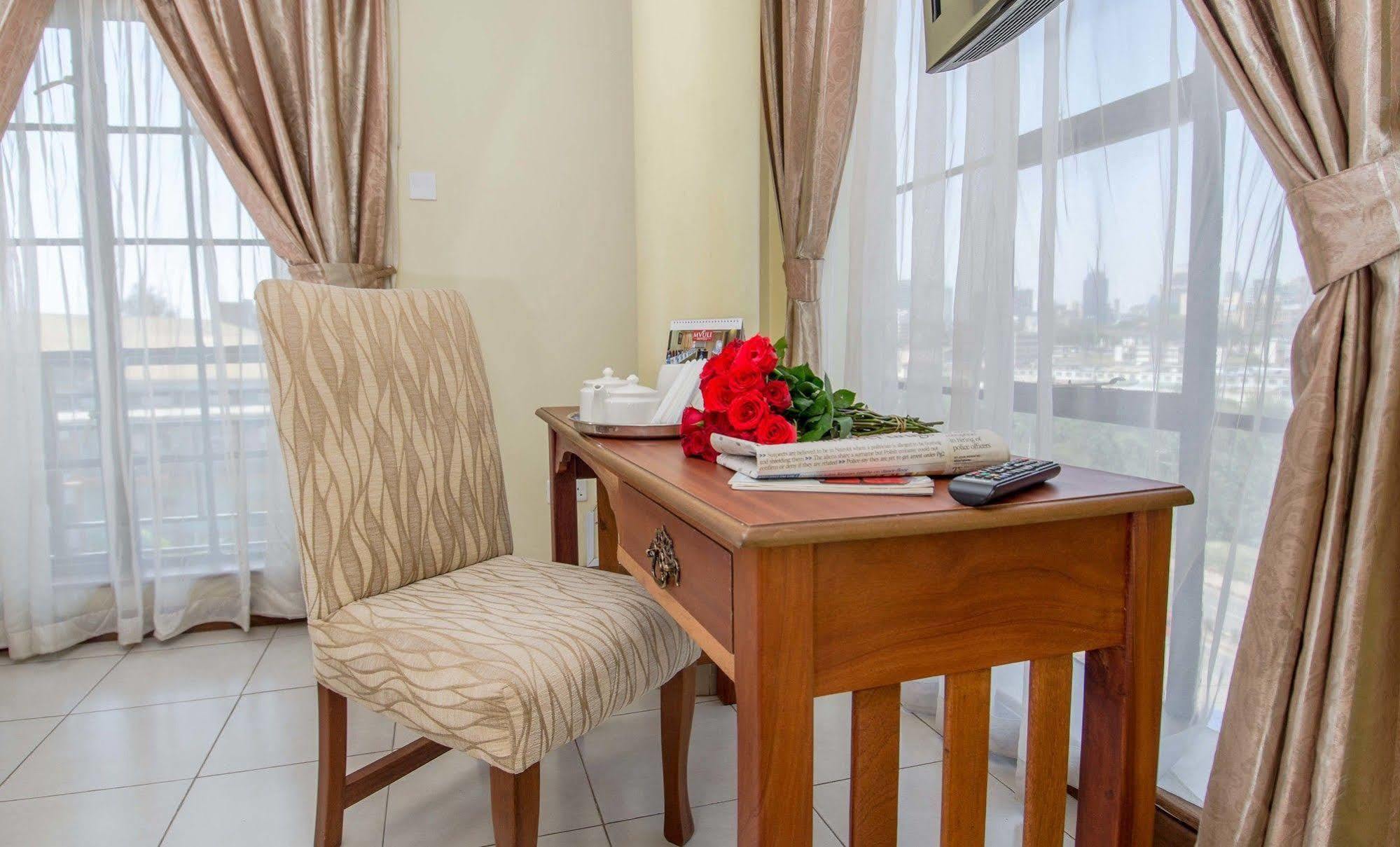 Mvuli Suites Nairobi Ngoại thất bức ảnh