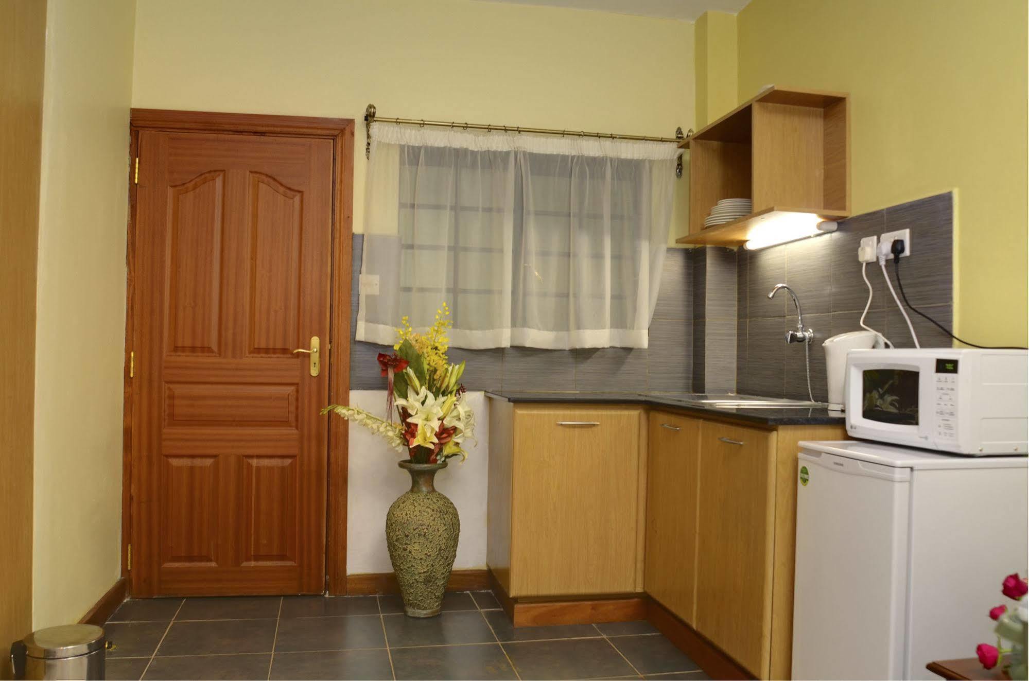 Mvuli Suites Nairobi Ngoại thất bức ảnh