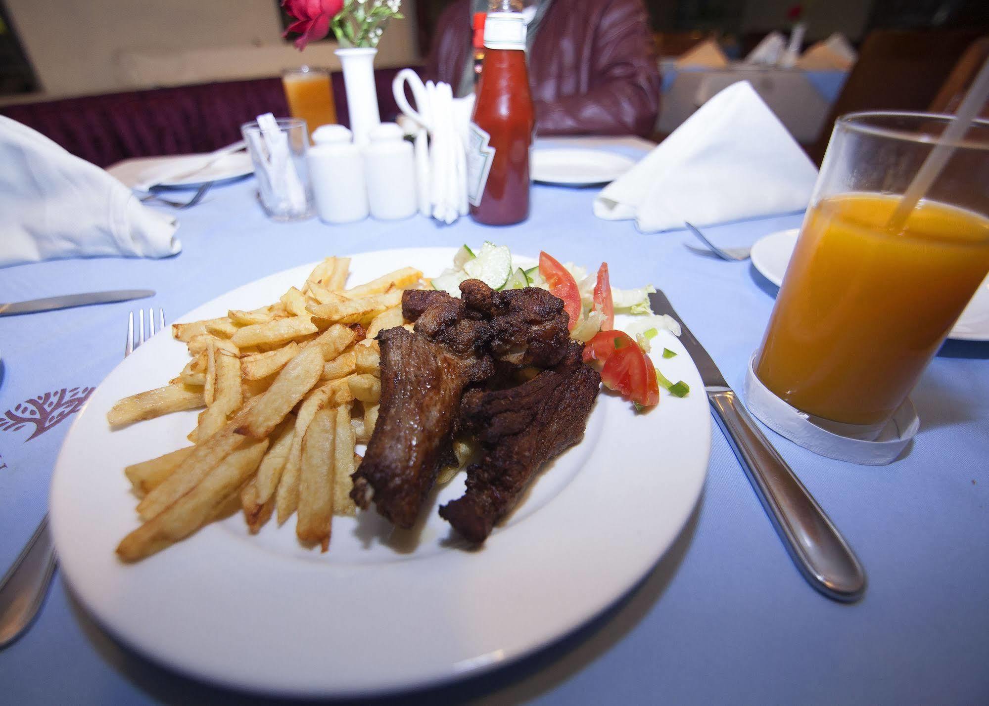Mvuli Suites Nairobi Ngoại thất bức ảnh