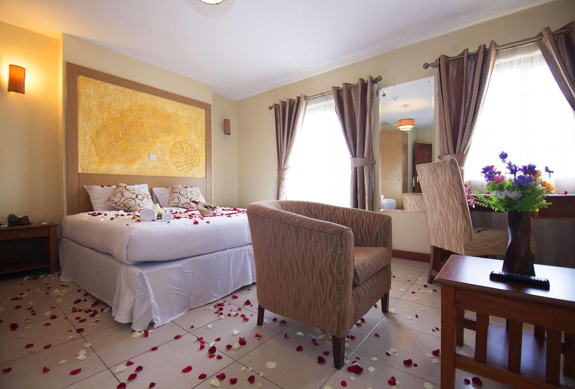 Mvuli Suites Nairobi Ngoại thất bức ảnh